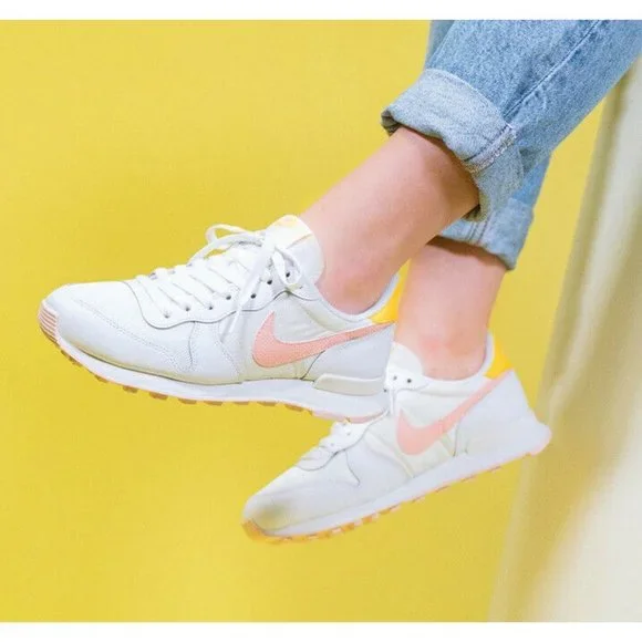 Nike Shoes Nike Internationalist Womens Running Shoes Dm37600